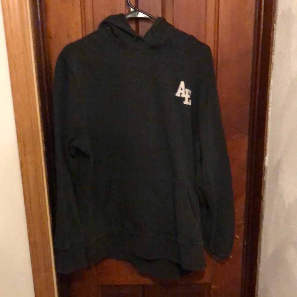 Mens American Eagle hoodie. Size L tall.